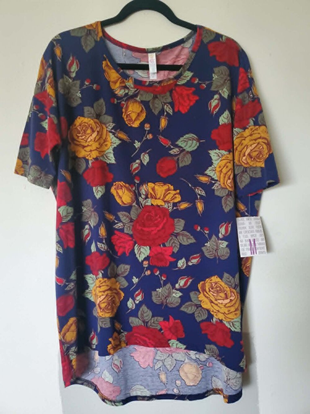 BEAUTIFUL TUNIC TOP NWT